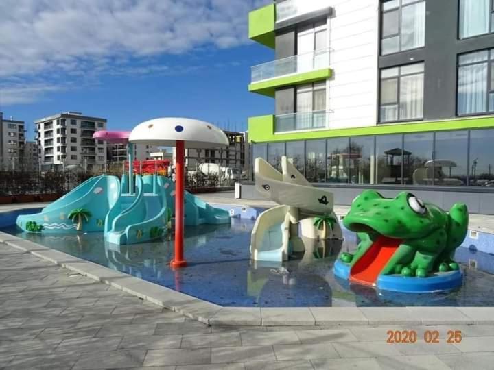 Alezzi Beach Resort Gorgeous Family Aparment Cu Piscina Năvodari Exteriör bild