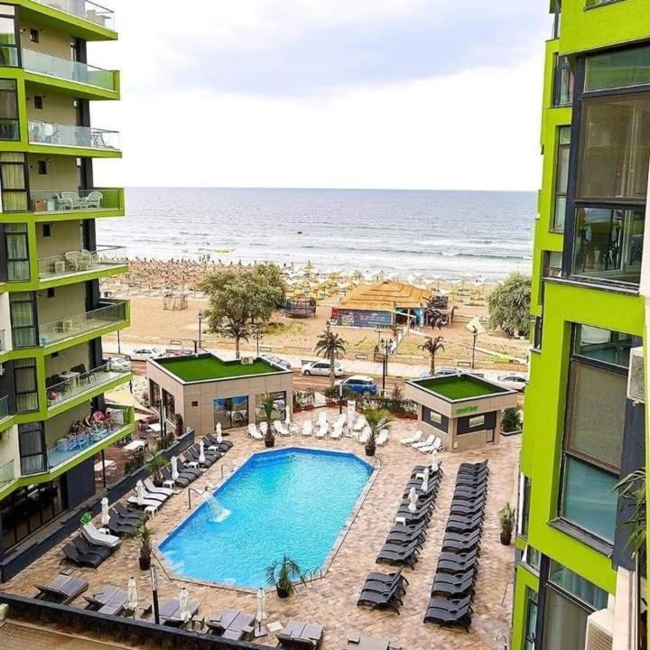 Alezzi Beach Resort Gorgeous Family Aparment Cu Piscina Năvodari Exteriör bild